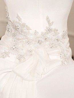 detalle-pedreria-vestido-novia