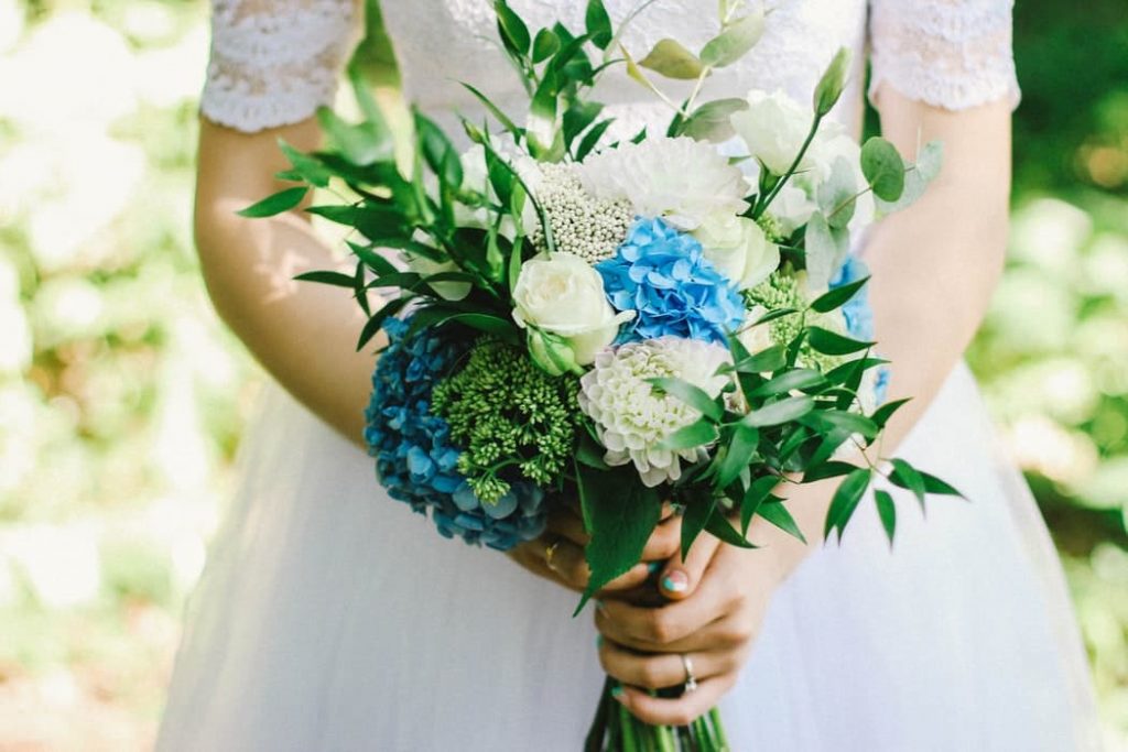 tradiciones de bodas algo azul